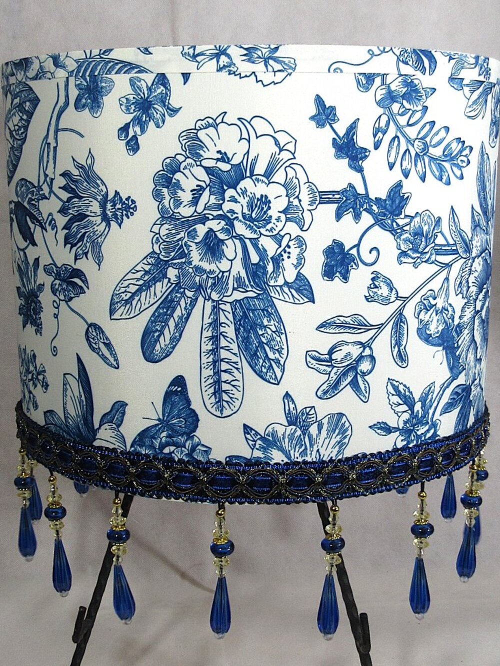 TOILE PRINT FABRIC LAMPSHADE + BEADED TRIM, NEW, HANDCRAFTED 12" X 12" SWEEEEEET